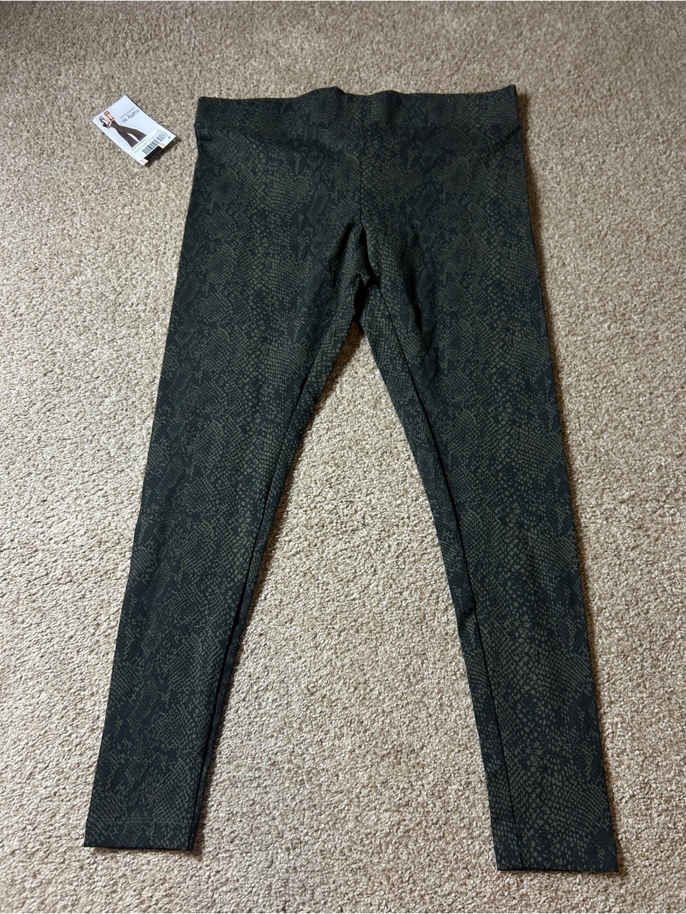 Matty M Women’s Animal Print Leggings Dark Olive Snakeskin Pull On Pants NWT